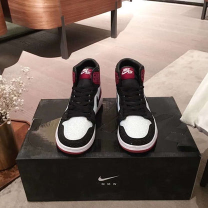 N*ke Max Sneakers  Jorda 1 Spark Stones