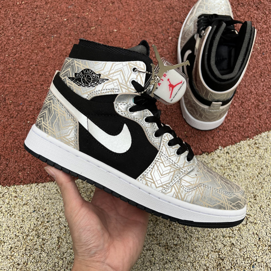N*KE  ZOOM   Sneakers AJ1 High 46