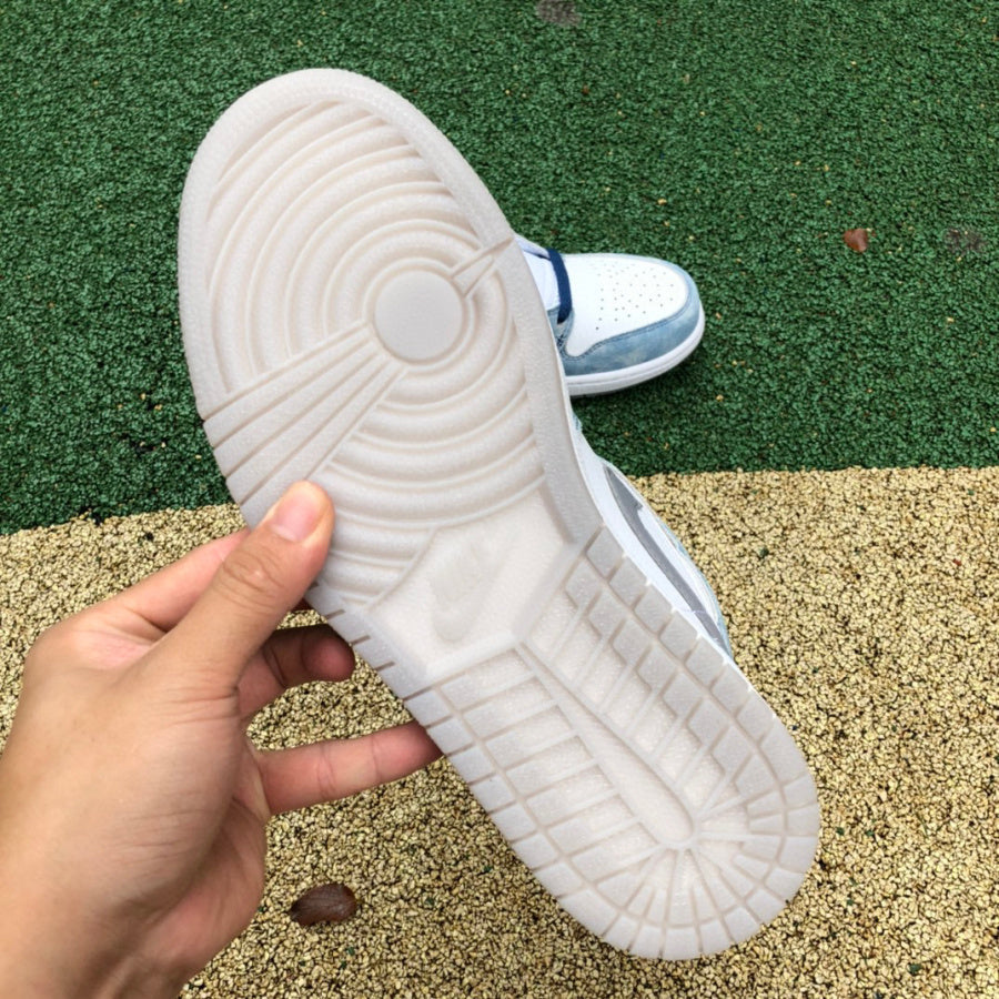 N*KE AJ 1  Air Washed Blue Jorda   Sneakers