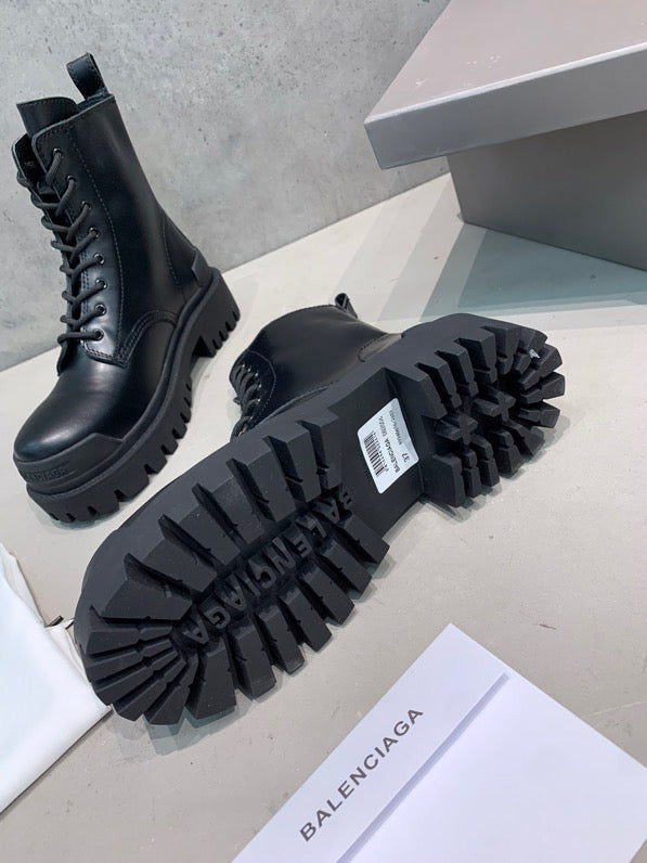 SNBAL  Boots Black