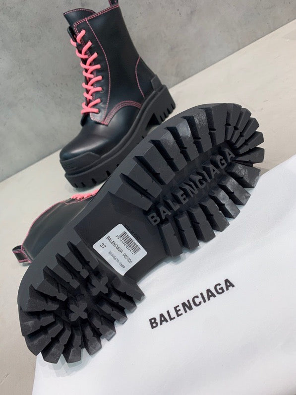 SNBAL  Boots Black