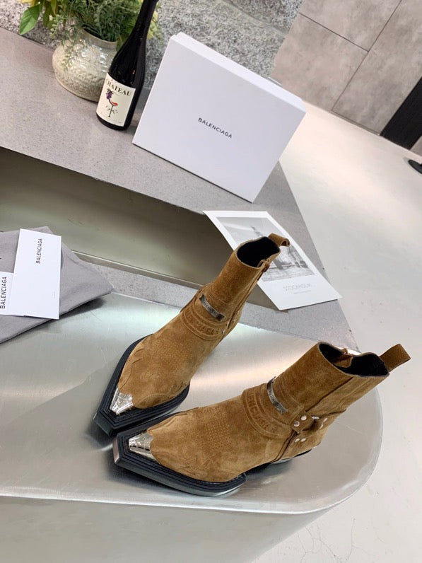 SNBAL  Boots Brown