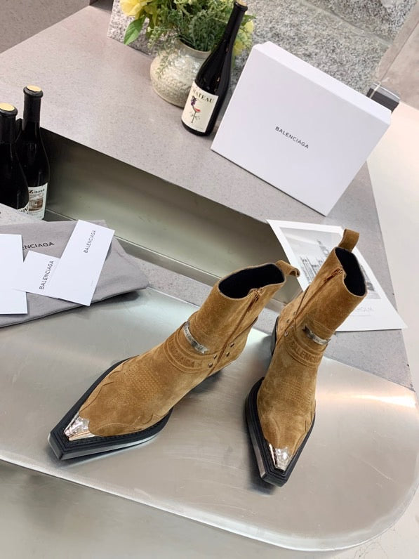 SNBAL  Boots Brown