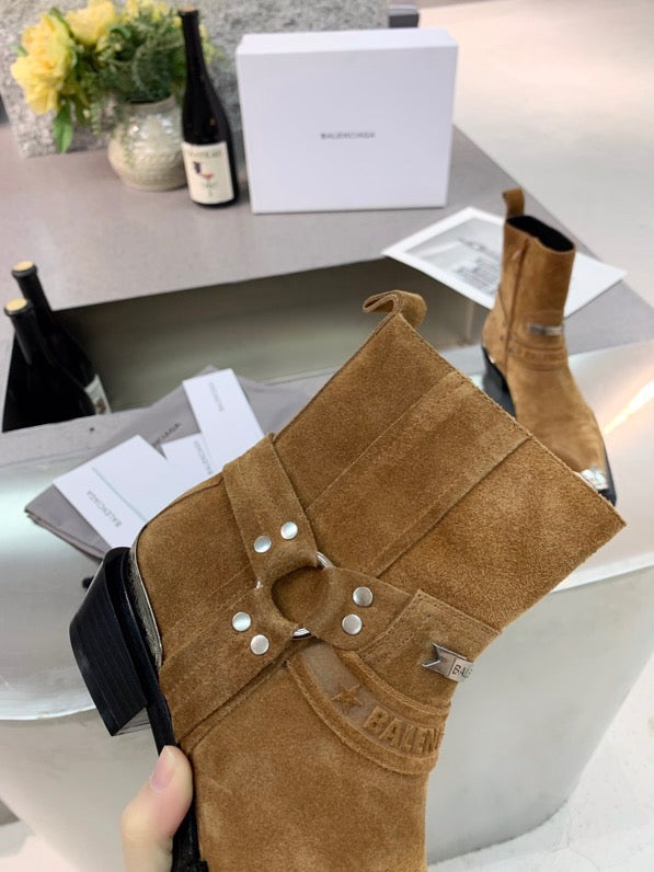SNBAL  Boots Brown
