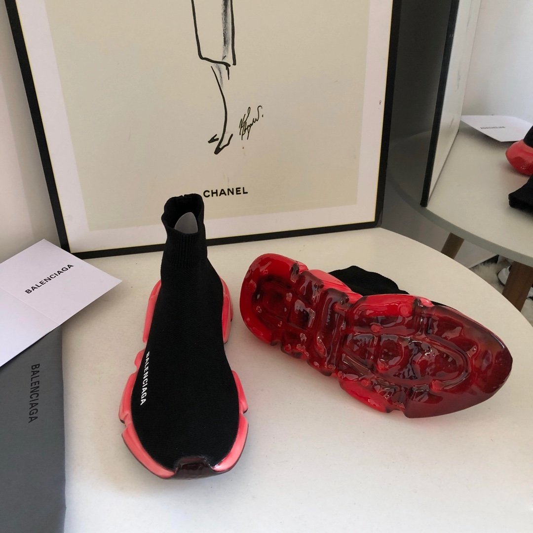 SNBAL  Speed Trainer Red Sneakers