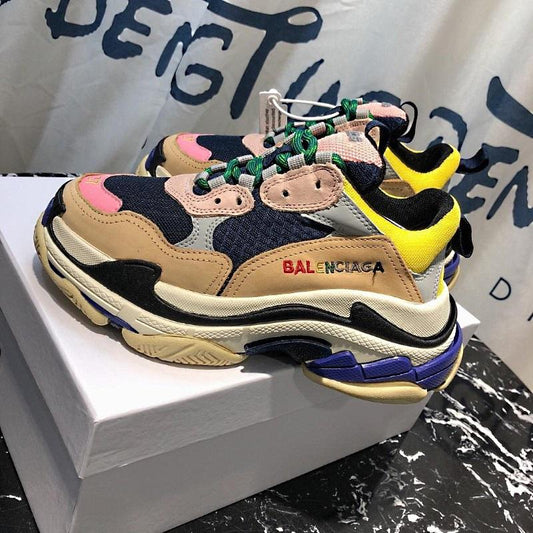 balenciaga-triples-sneakers