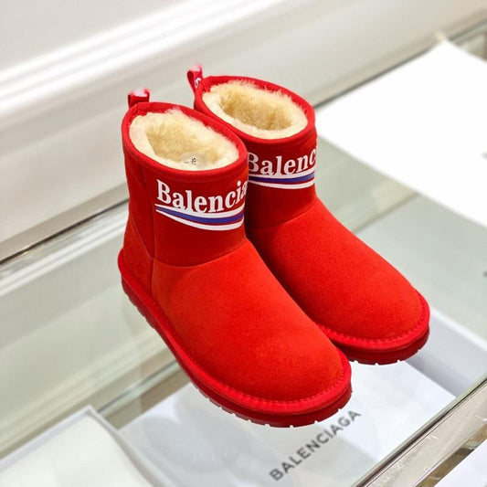 UGG