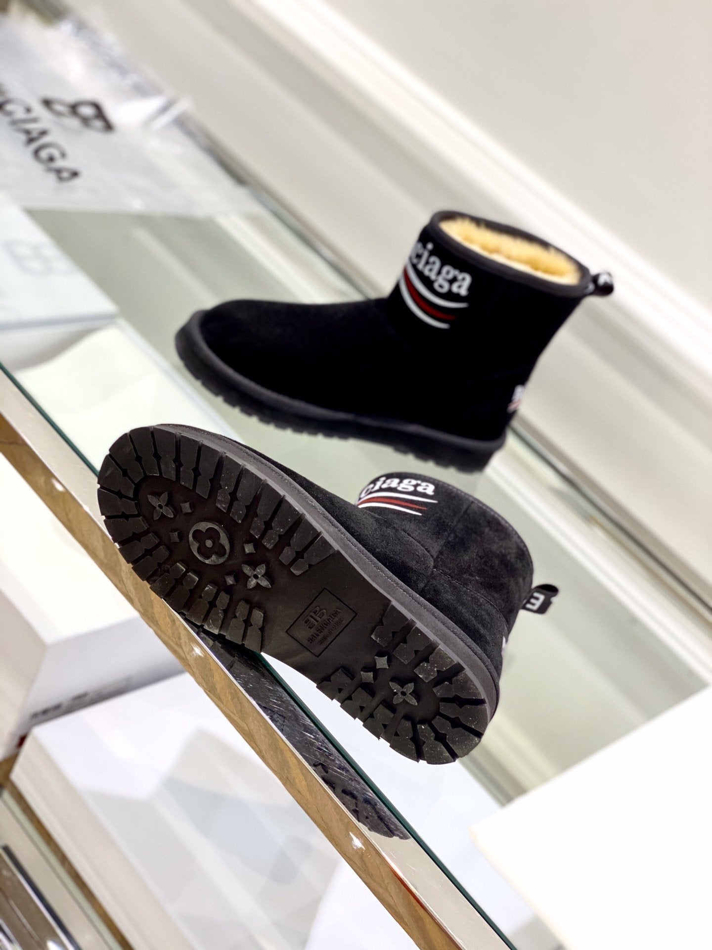 SNBAL  UGG Boots Black
