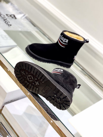 SNBAL  UGG Boots Black
