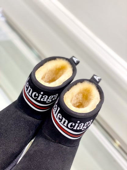 SNBAL  UGG Boots Black