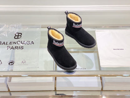 SNBAL  UGG Boots Black