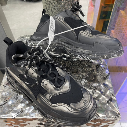 SNBAL  Triple S Sneakers Vintage Black