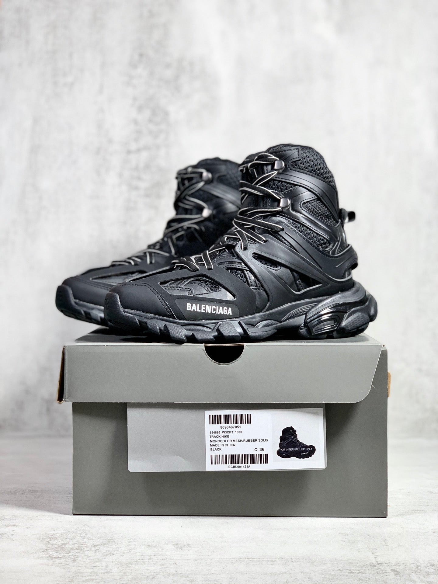 SNBAL  Track Trainers H IKE  Sneakers 46