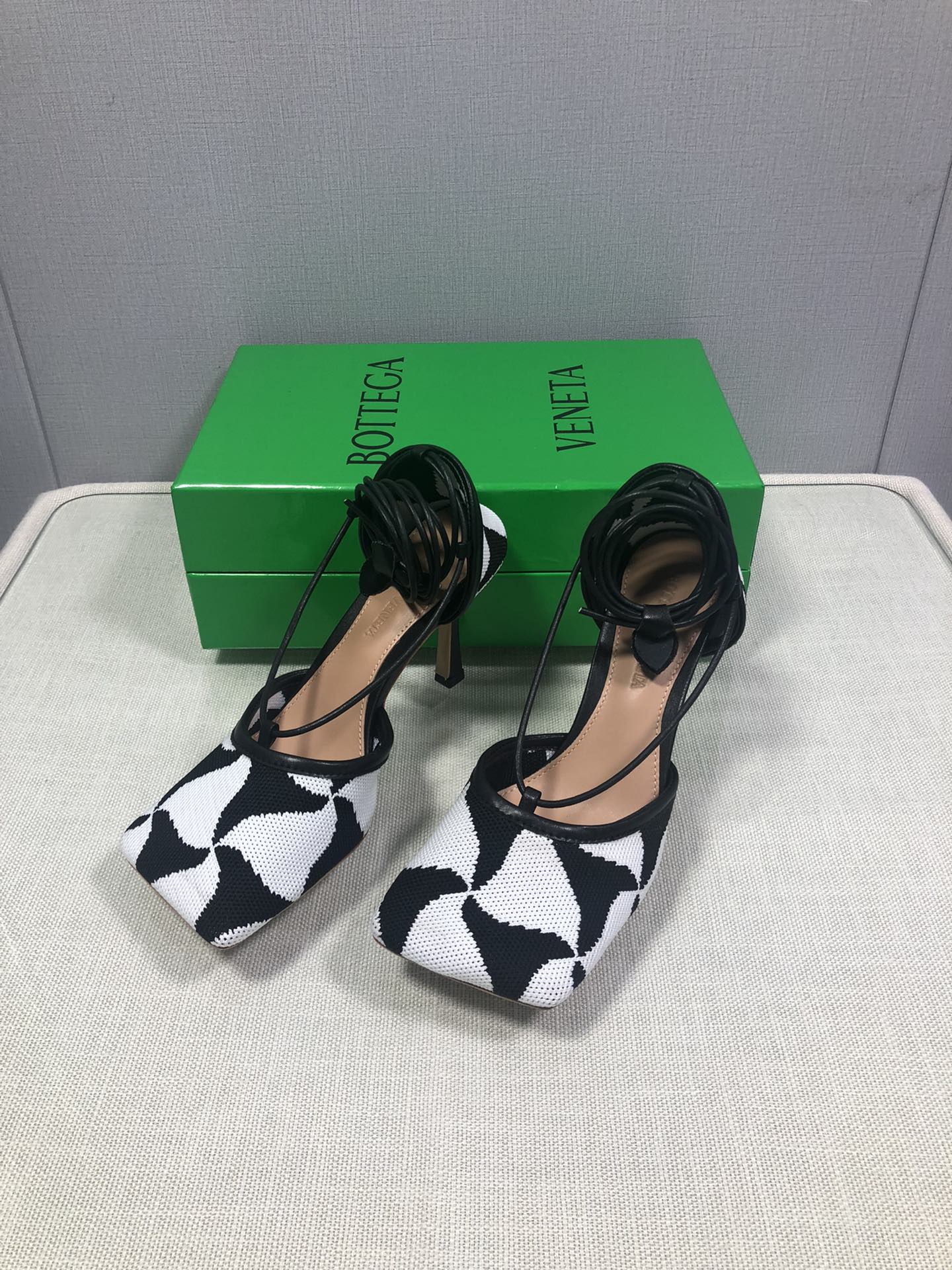 BOT VENET  Shoes  2 Color 's