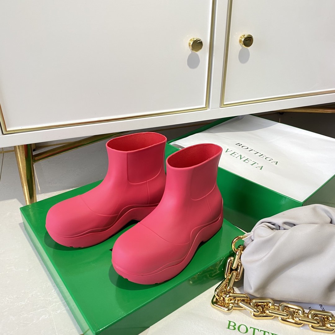 Bot Venet Puddle Boots Croc Fuchsia