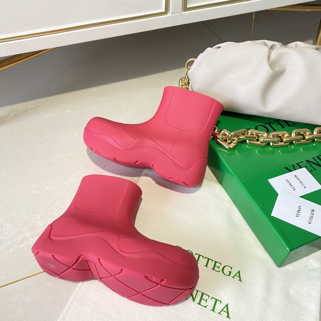 Bot Venet Puddle Boots Croc Fuchsia