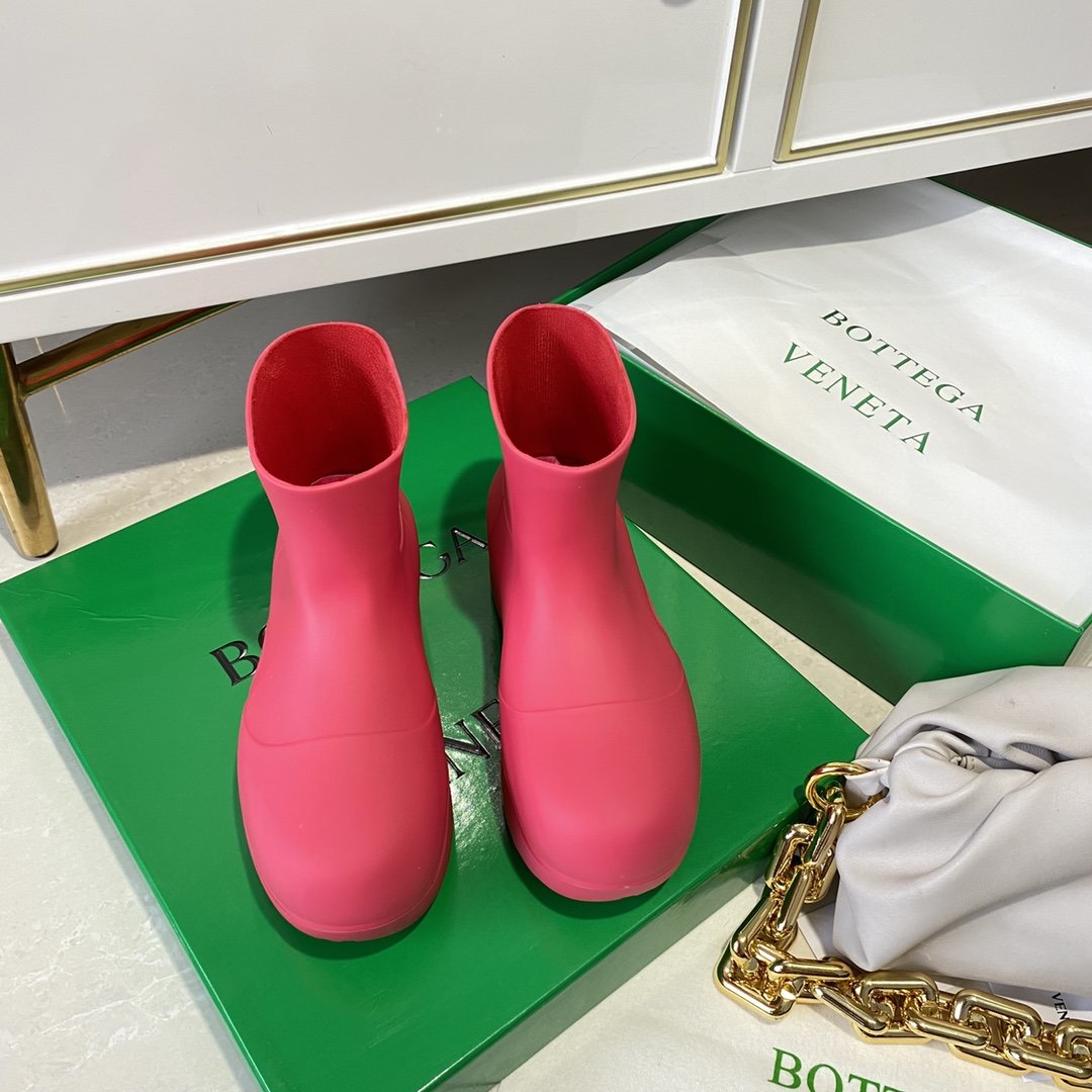 Bot Venet Puddle Boots Croc Fuchsia