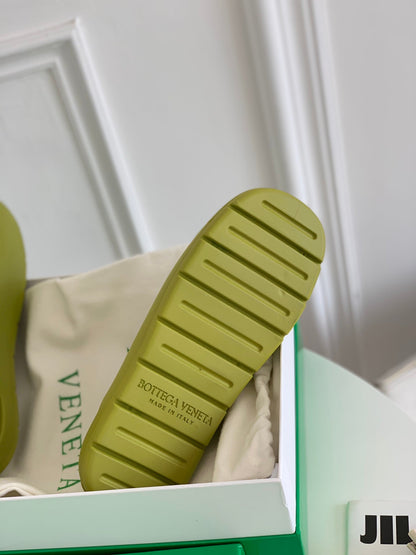 BOT VENET Sandals Puddle