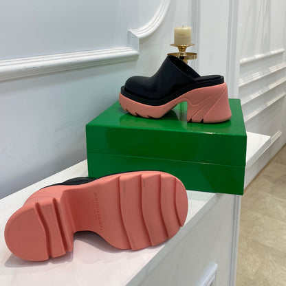 BOT VENET Sandals  Mule Wedge