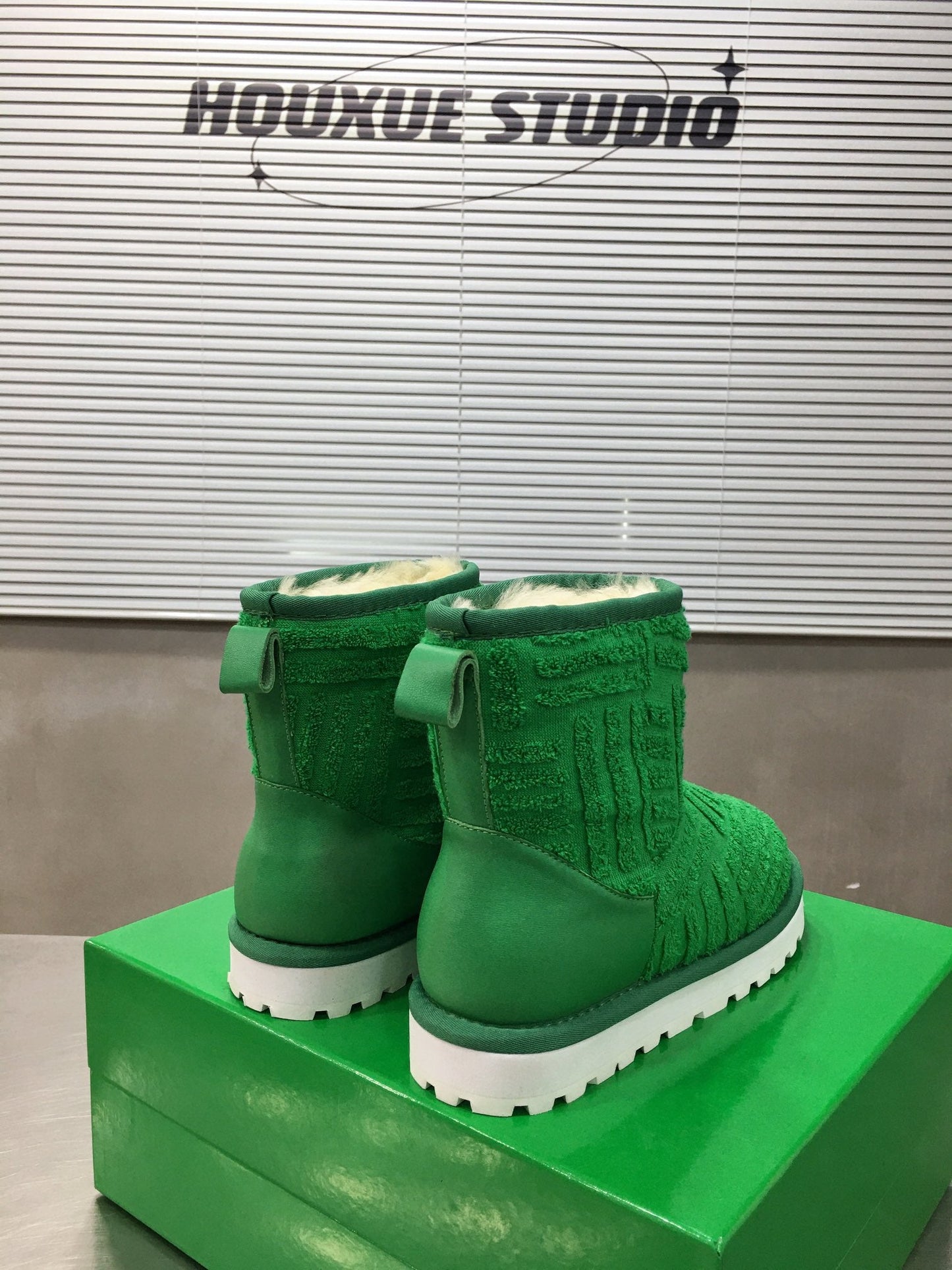 BOT VENET  UGG  Boots  2 color 's