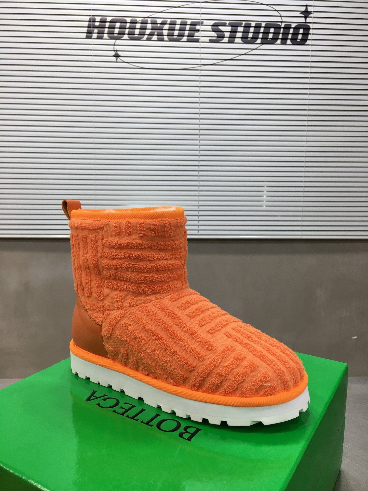 BOT VENET  UGG  Boots  2 color 's