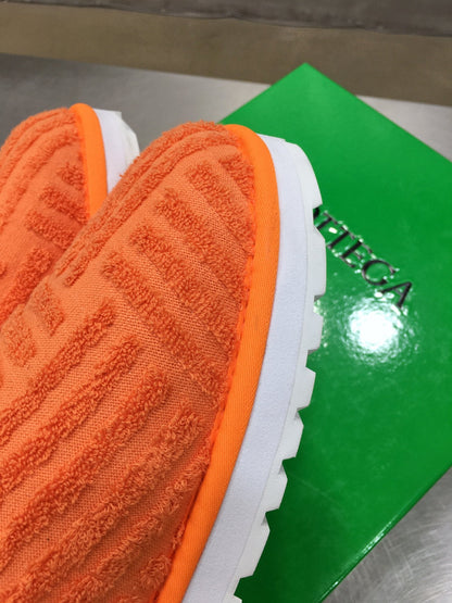 BOT VENET  UGG  Boots  2 color 's