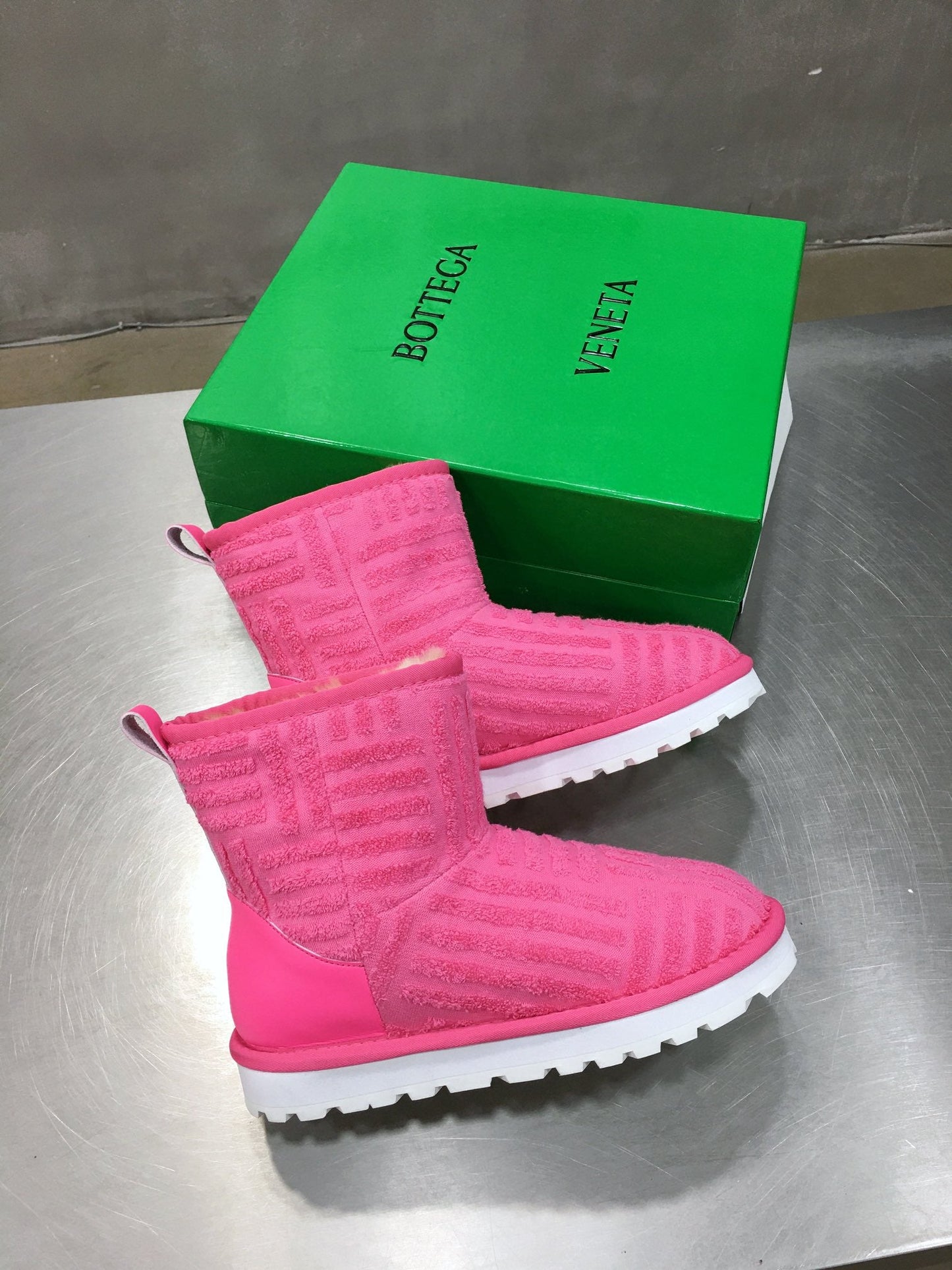 BOT VENET  UGG  Boots  2 color 's