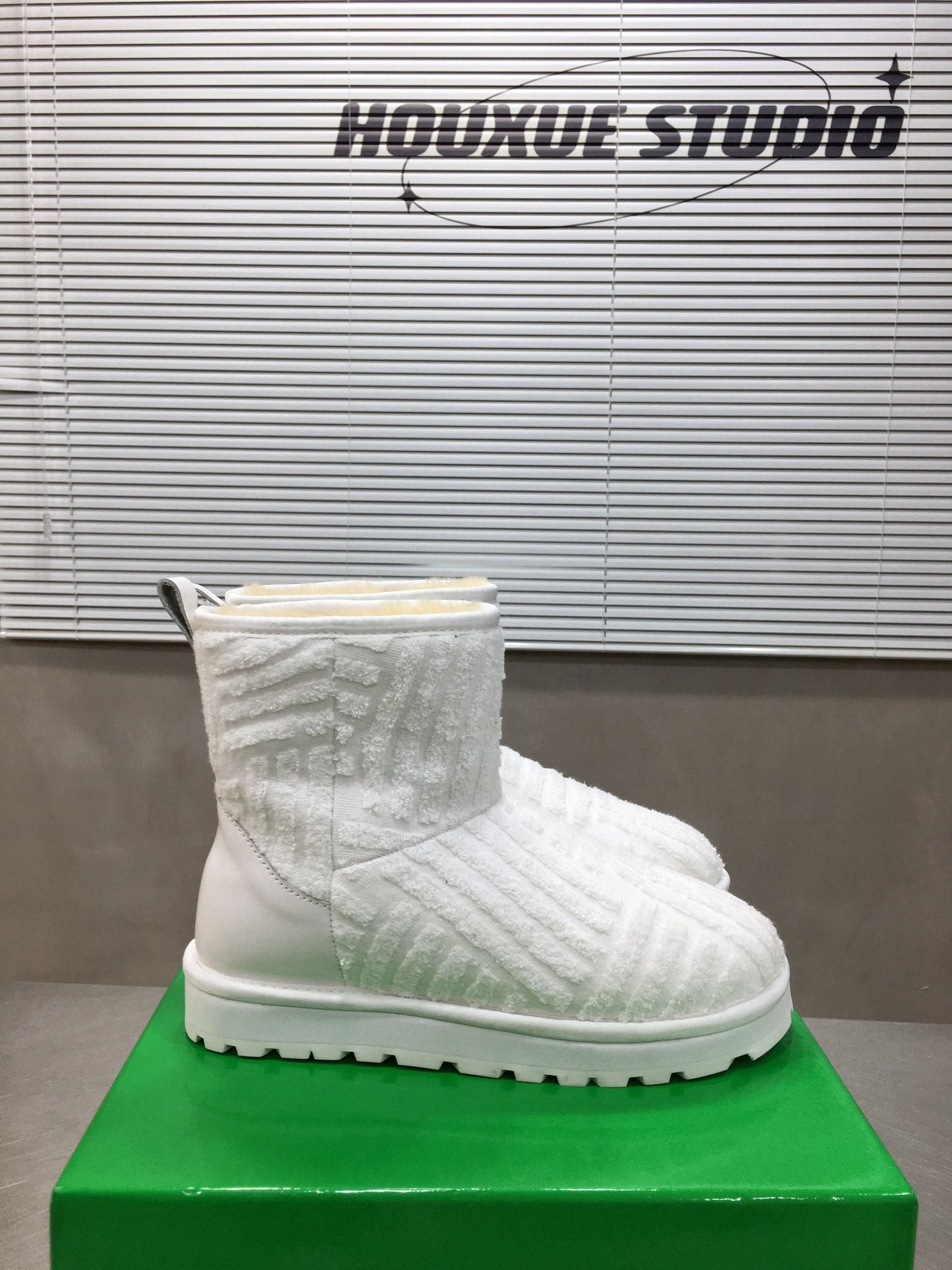BOT VENET  UGG  Boots  2 color 's