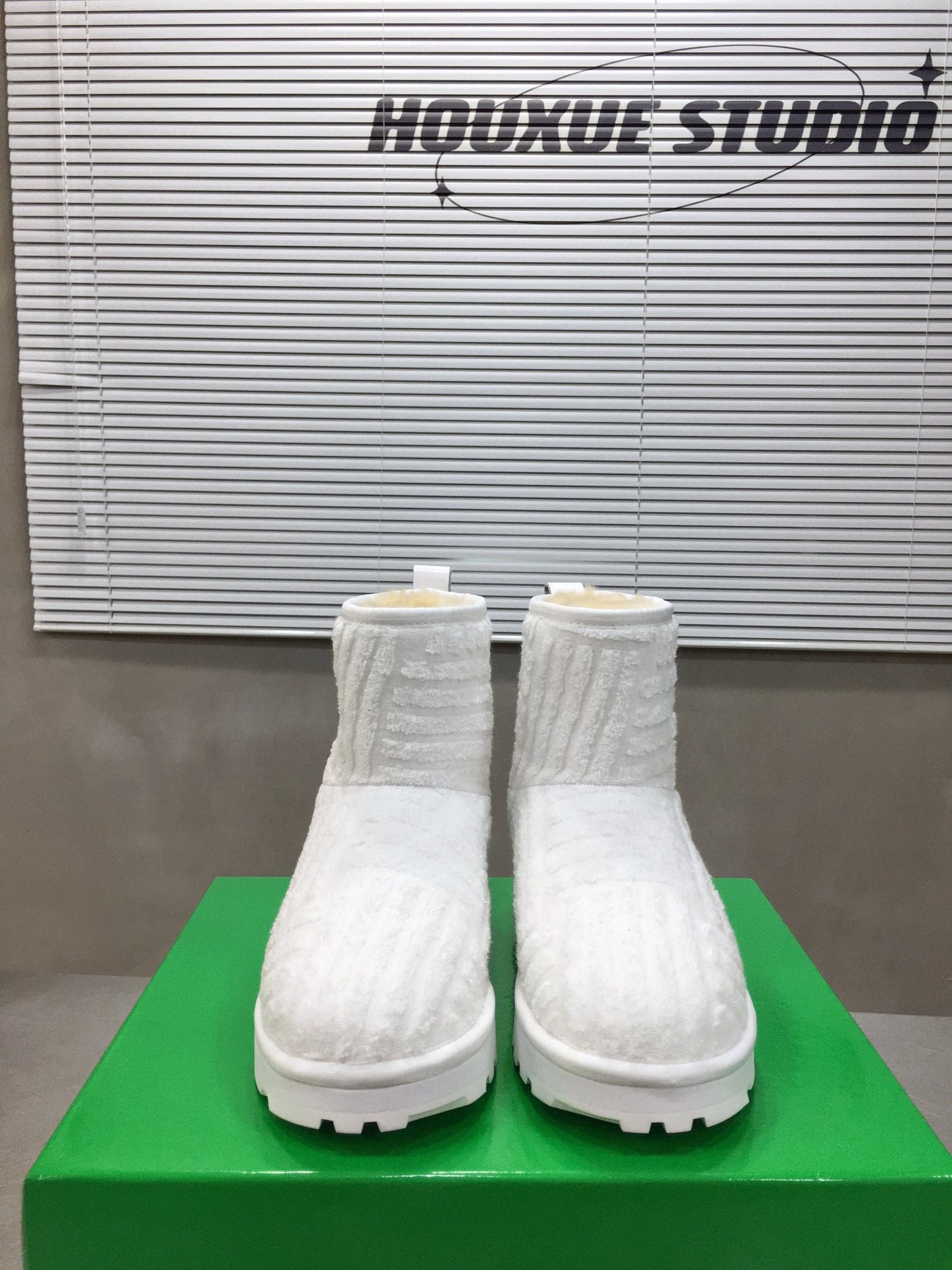 BOT VENET  UGG  Boots  2 color 's