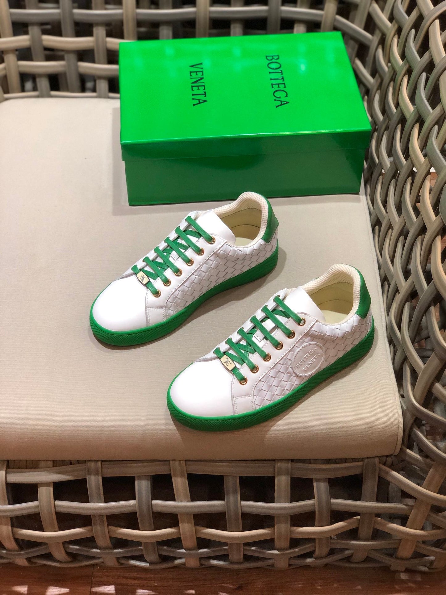 BOT VENET Runner Sneakers 2 Color s