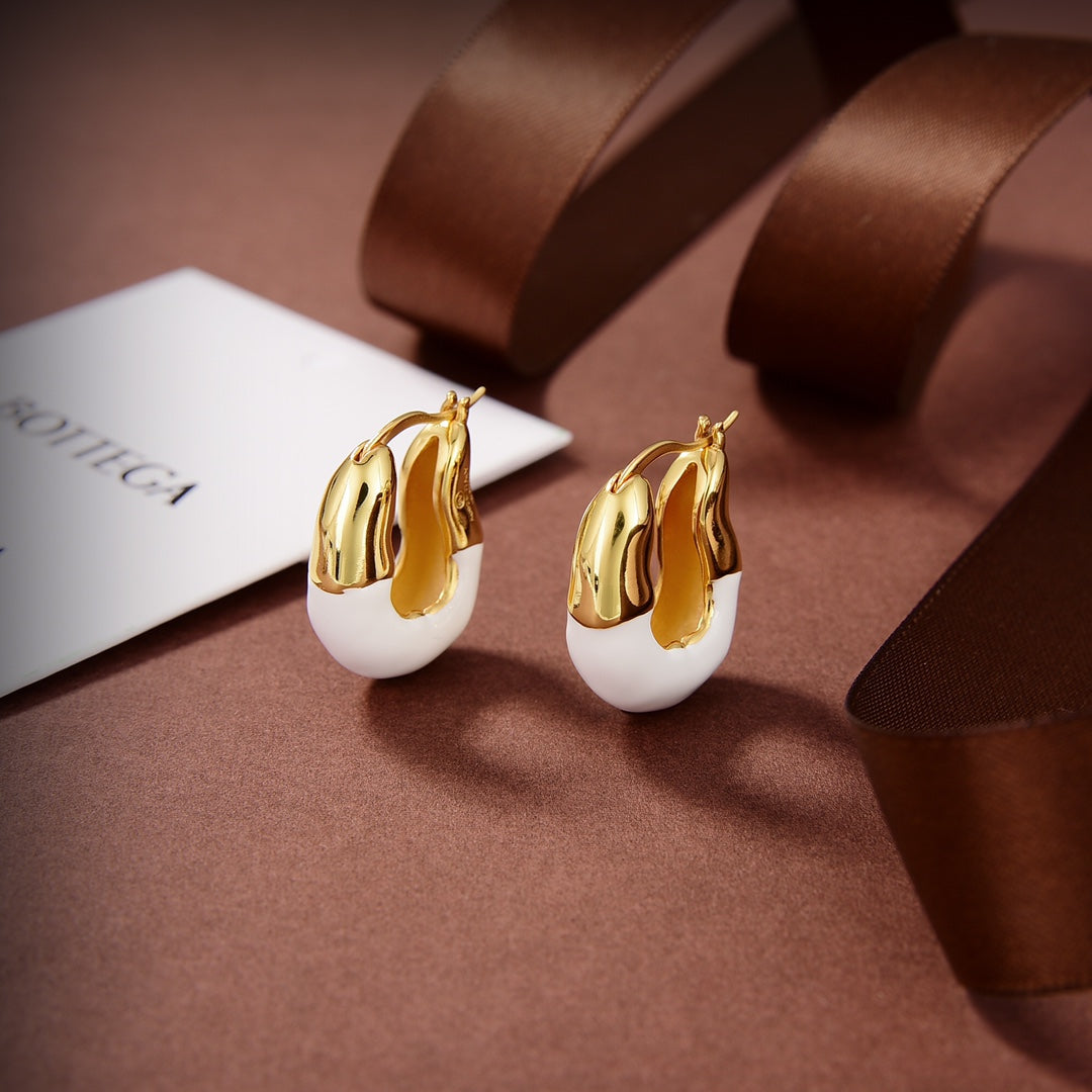 BOT VENET  Earrings 2 color 's