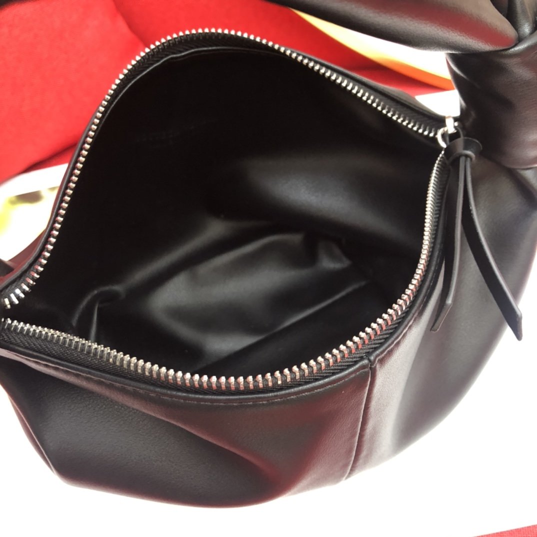 Bot Venet Bag Black 30 cm