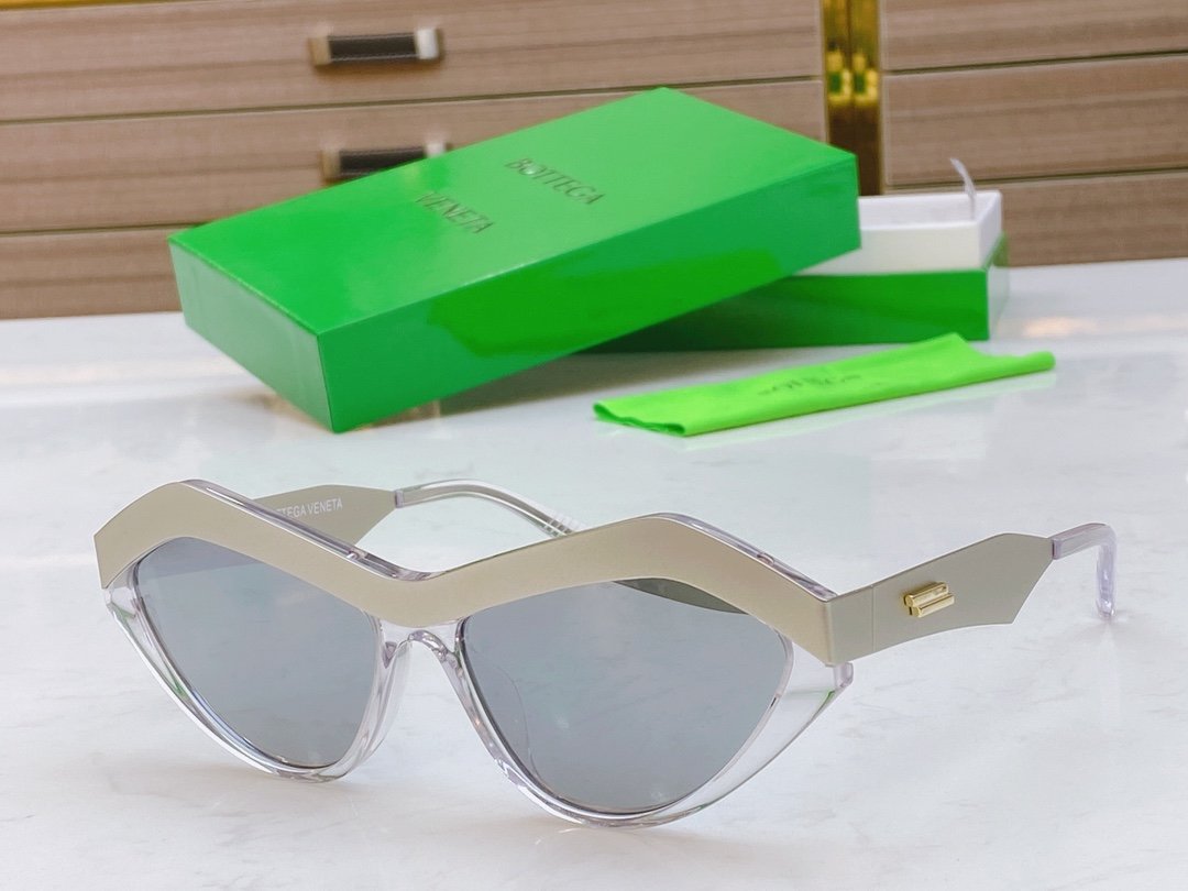 Bot Venet Sunglasses 3 Colors