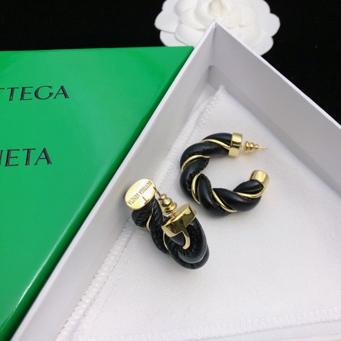 BOT VENET  Earring