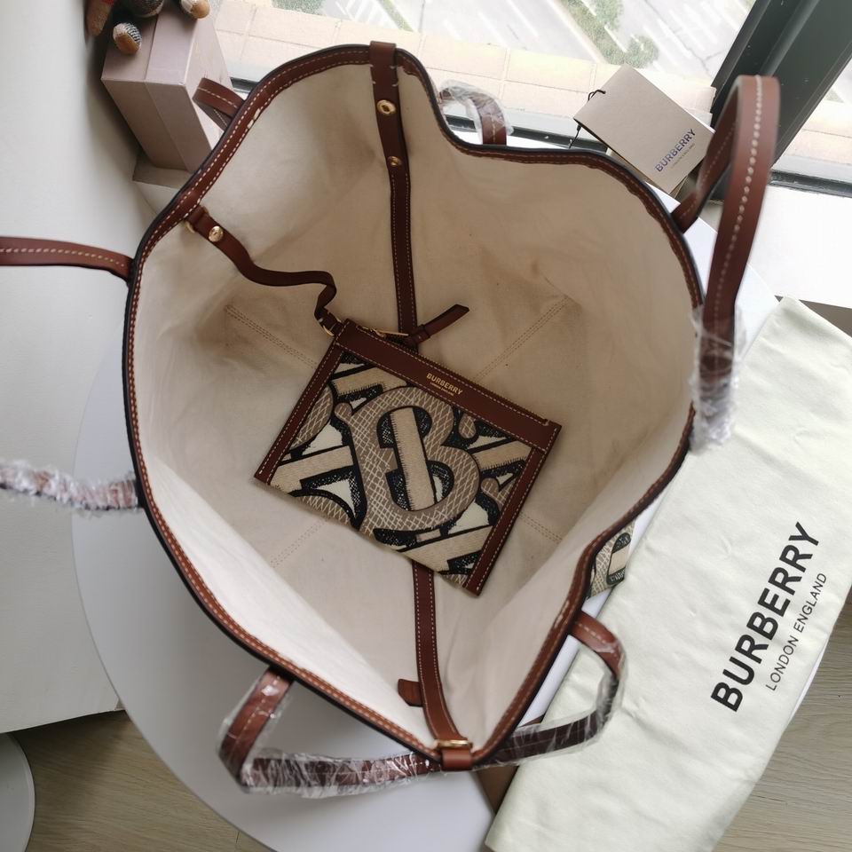 *BURBBER Tote Bag Brown