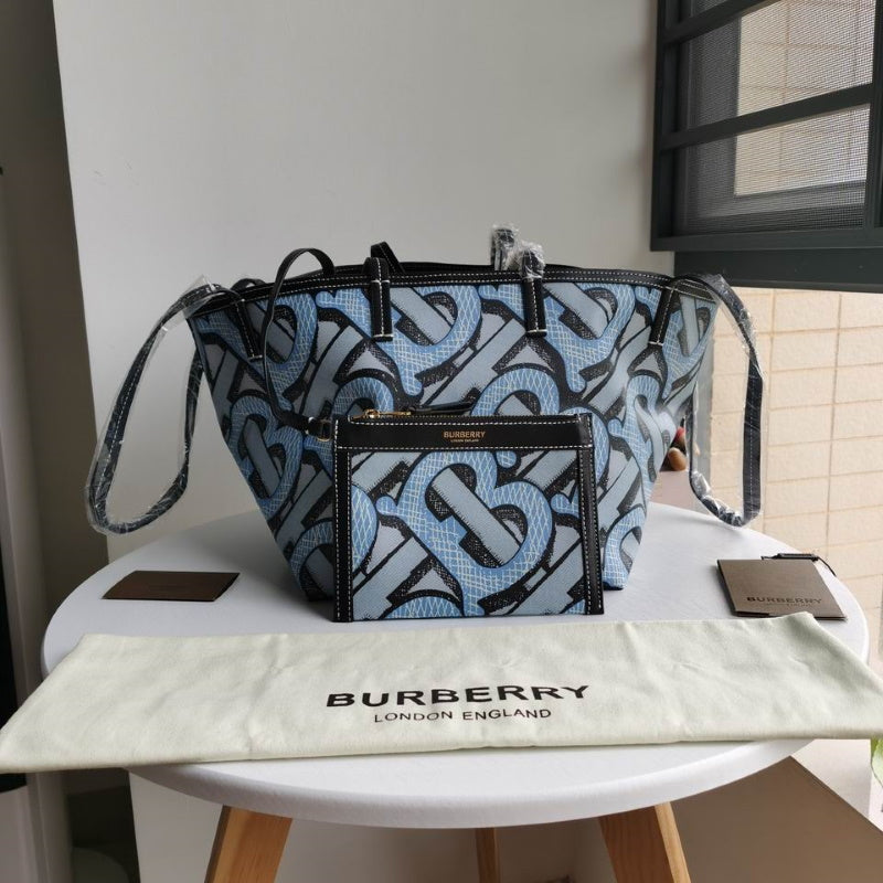 *BURBBER Tote Bag Blue
