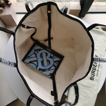 *BURBBER Tote Bag Blue