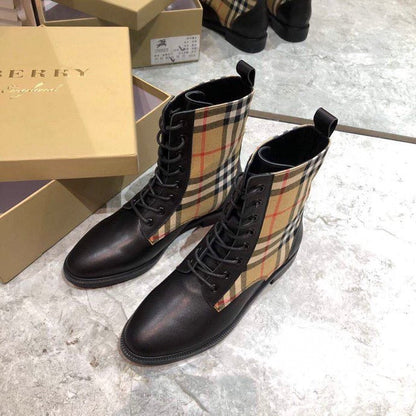 *BURBBER Boots Black