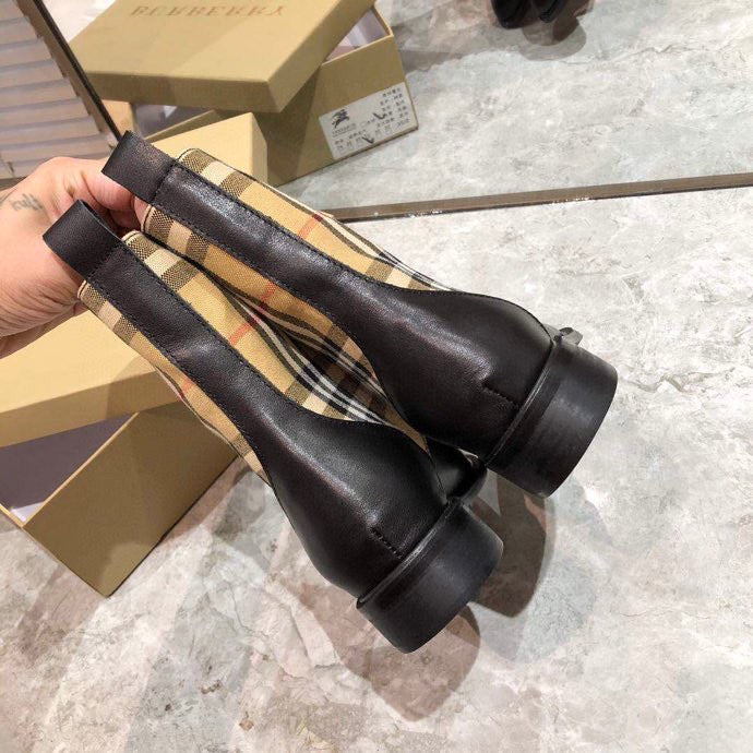 *BURBBER Boots Black