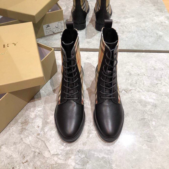 *BURBBER Boots Black