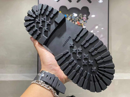 *BURBBER Shoes Wedge