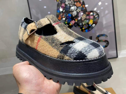 *BURBBER Shoes Wedge