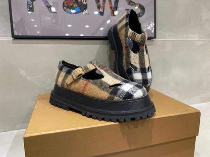 *BURBBER Shoes Wedge