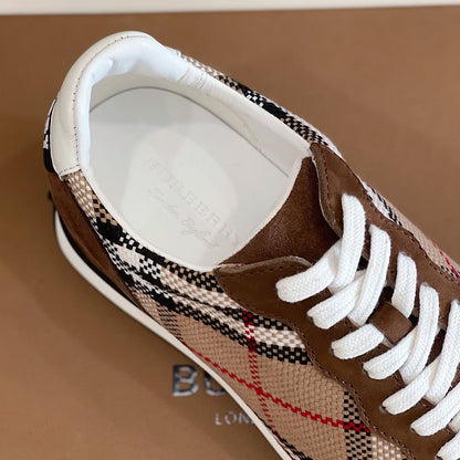 *BURBBER Sneakers Vintage style
