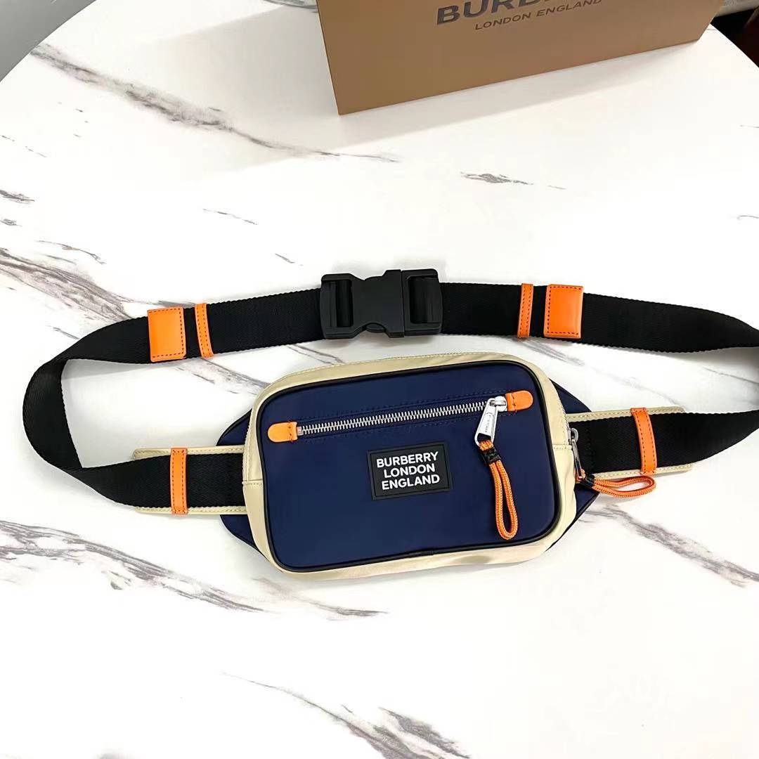 *BURBBER  Messenger   Bag BUM