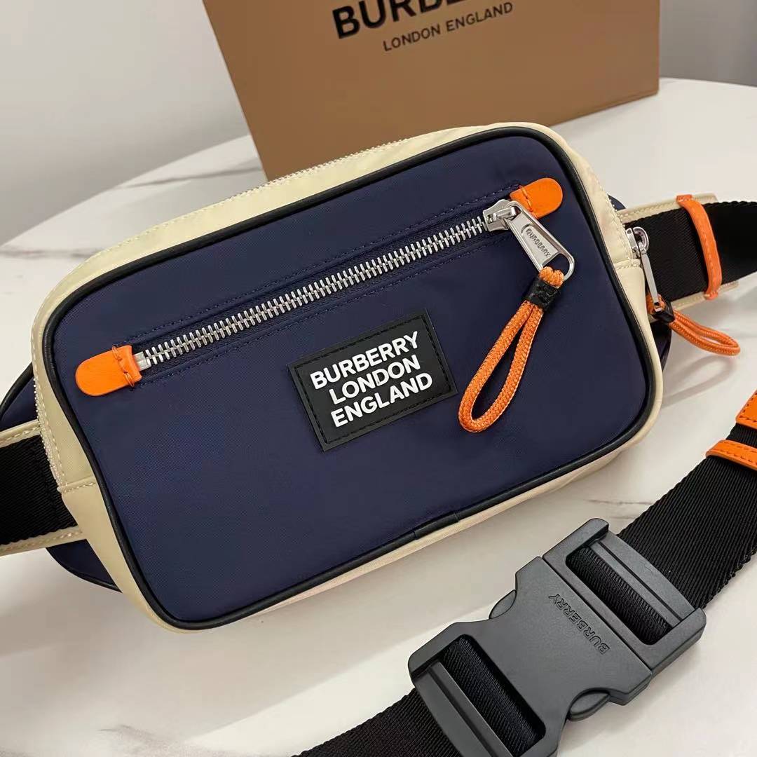*BURBBER  Messenger   Bag BUM