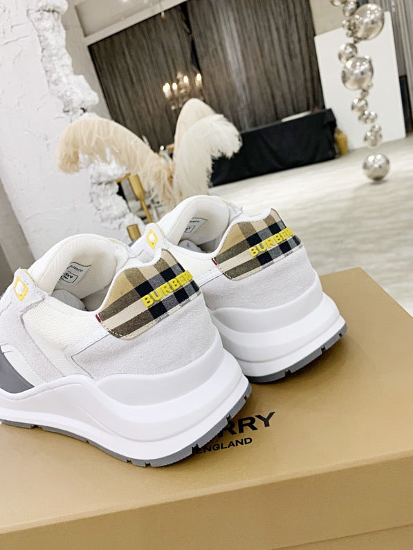 BURBERRY  Sneakers 2 Color 's