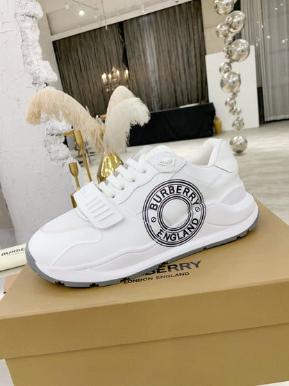 BURBERRY  Sneakers