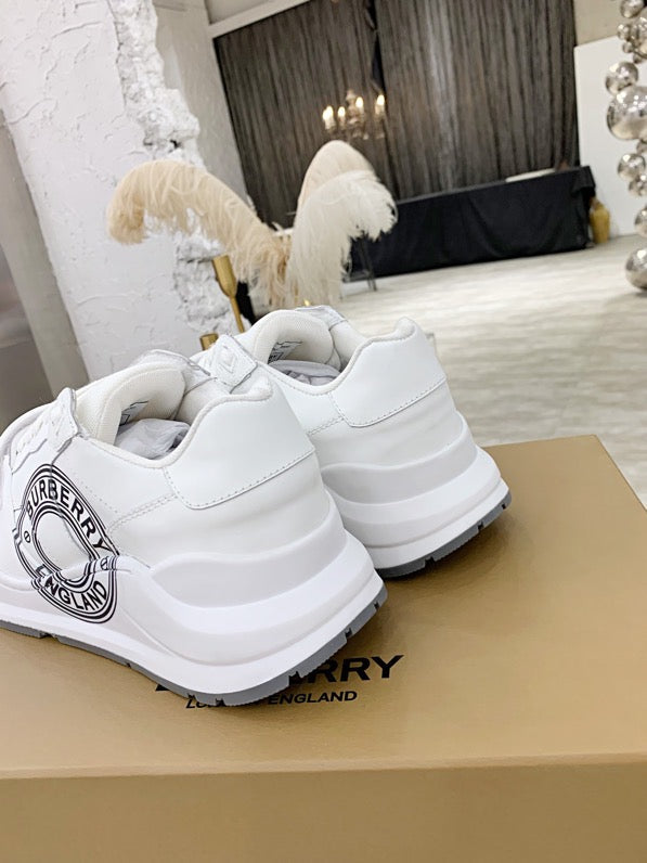 BURBERRY  Sneakers