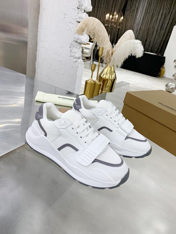 BURBERRY  Sneakers 2 Color 's